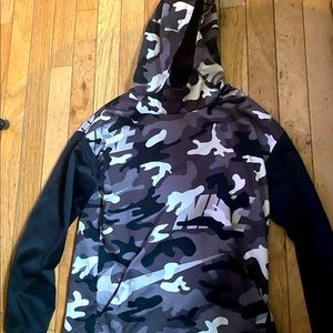 Nike Boys Youth Large Sweatshirt